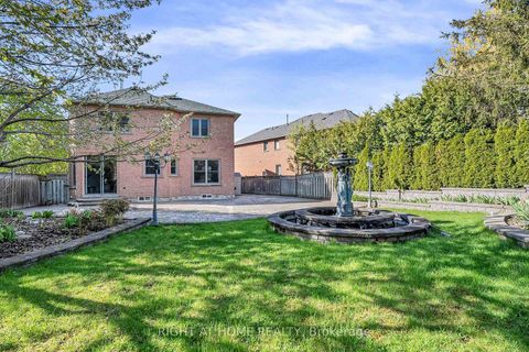 Photo 49 at 71 Ventura Way, Beverley Glen, Vaughan