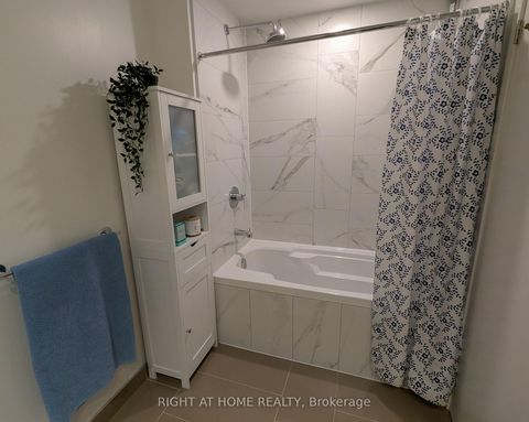 Photo 12 at 609 - 15 Lower Jarvis Street, Waterfront Communities C8, Toronto