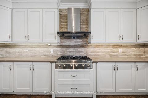 Photo 11 at 35 Conifer Drive, Markland Wood, Toronto