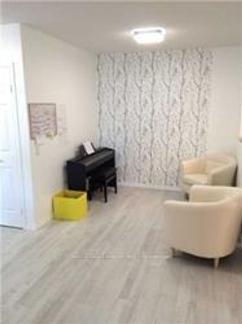 Photo 5 at 308 - 284 Bloor Street W, Annex, Toronto