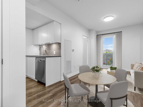 Photo 3 at 423 - 500 Wilson Avenue, Clanton Park, Toronto