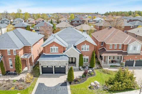 Photo 1 at 49 Prince William Way, Shore, Barrie