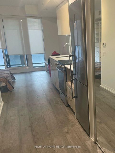 Photo 2 at 501 - 251 Jarvis Street, Yonge Corridor, Toronto