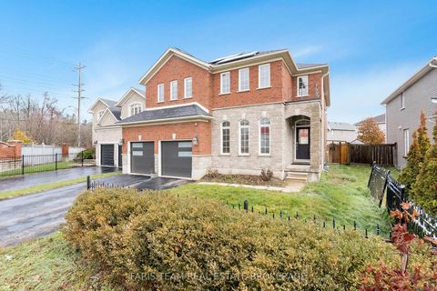 Photo 3 at 3 Prince William Way, Shore, Barrie