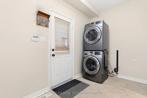 Photo 18 at 3 Prince William Way, Shore, Barrie