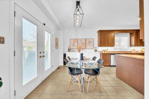 Photo 17 at 2 Whitestone Drive, Keswick North, Georgina
