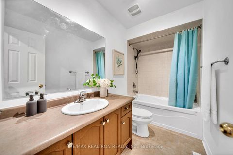 Photo 37 at 2 Whitestone Drive, Keswick North, Georgina