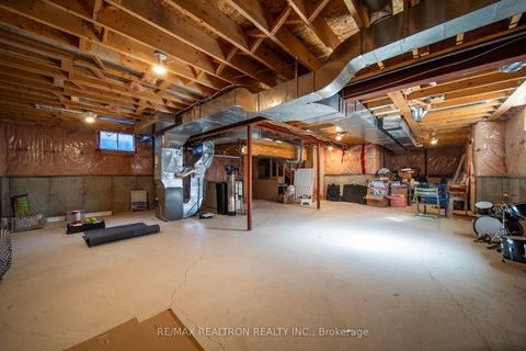 Photo 40 at 2 Whitestone Drive, Keswick North, Georgina