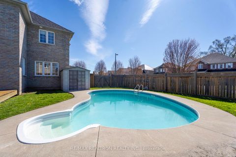Photo 43 at 2 Whitestone Drive, Keswick North, Georgina