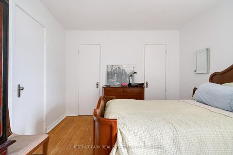 Photo 10 at 403 - 707 Eglinton Avenue W, Forest Hill South, Toronto