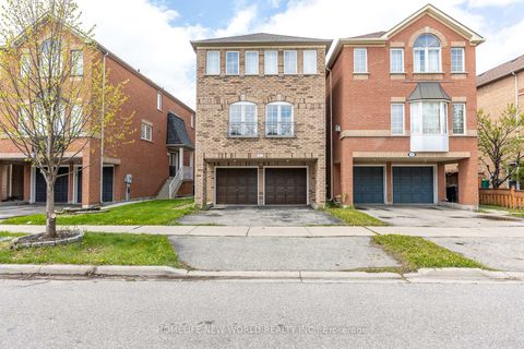 Photo 1 at 12 Touchstone Drive, Amesbury, Toronto