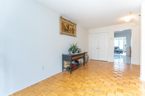 Photo 10 at 12 Touchstone Drive, Amesbury, Toronto