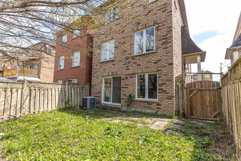 Photo 45 at 12 Touchstone Drive, Amesbury, Toronto
