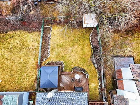Photo 41 at 459 Sandford Street, Central Newmarket, Newmarket