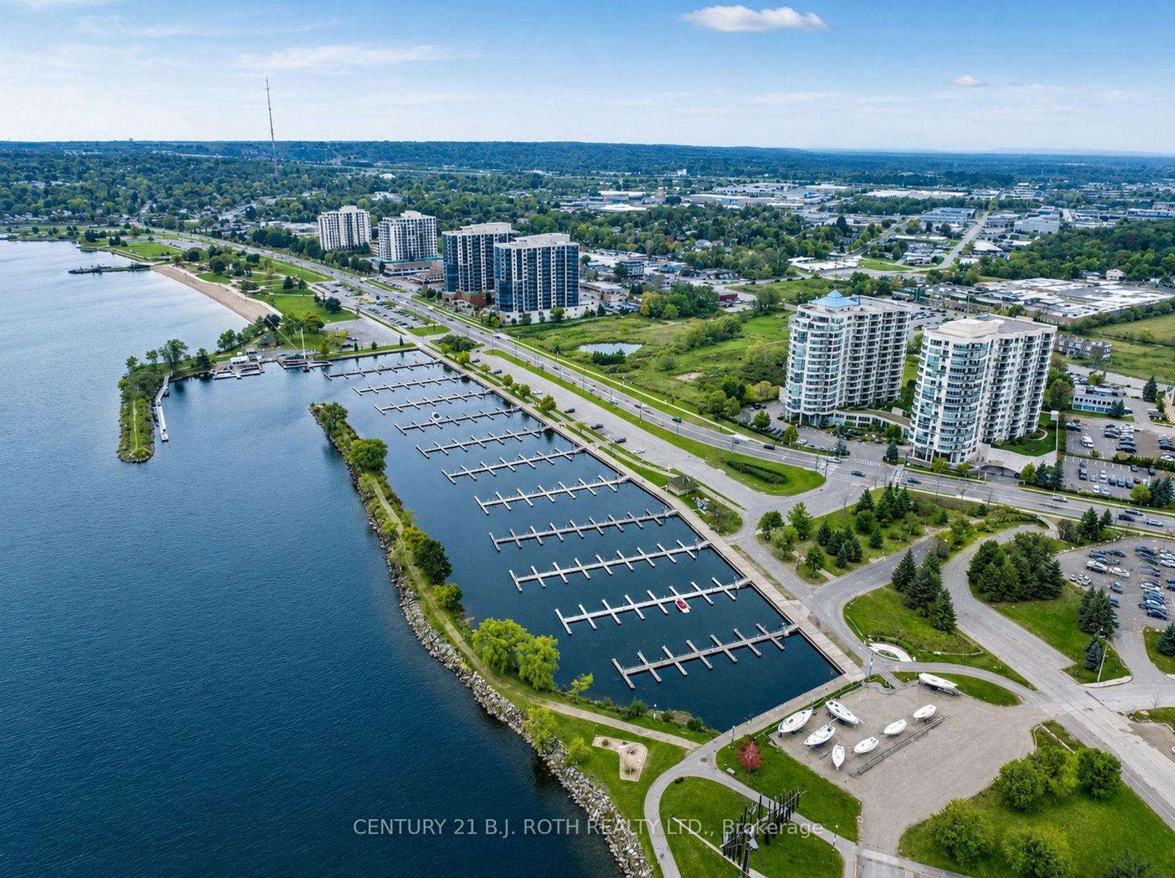 1402 - 2 Toronto Street, City Centre, Barrie photo 3