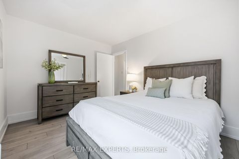 Photo 13 at 221 Clonmore Drive, Cliffside, Toronto