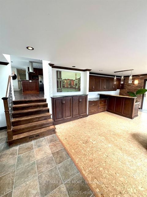 Photo 6 at 234 Oak Street, Stayner, Clearview