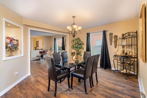 Photo 15 at 52 Monteith Crescent, Maple, Vaughan