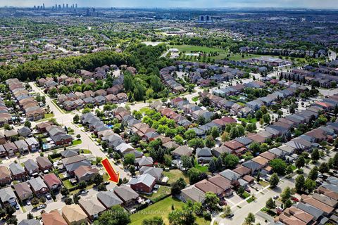 Photo 49 at 52 Monteith Crescent, Maple, Vaughan