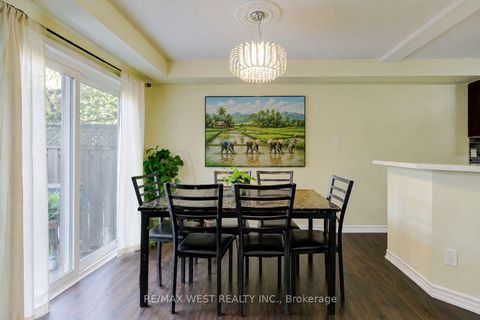 Photo 3 at 12 - 6400 Lawrence Avenue E, Rouge E10, Toronto