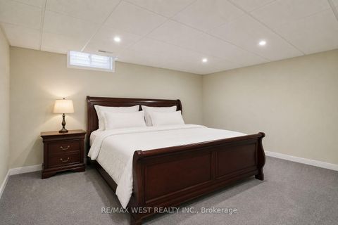 Photo 16 at 12 - 6400 Lawrence Avenue E, Rouge E10, Toronto