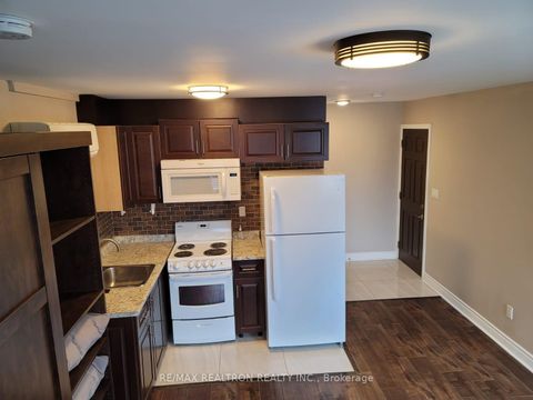 Photo 15 at 1299 Danforth Avenue, Coxwell, Toronto