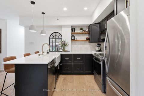 Photo 8 at 3901 - 39 Sudbury Street, Niagara, Toronto
