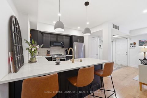 Photo 10 at 3901 - 39 Sudbury Street, Niagara, Toronto