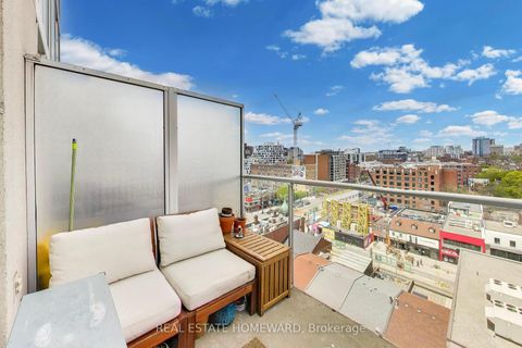 Photo 17 at 1115 - 388 Richmond Street W, Waterfront Communities C1, Toronto