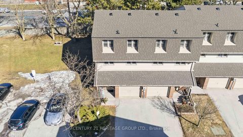Photo 2 at 40 - 24 Purple Sageway, Hillcrest Village, Toronto