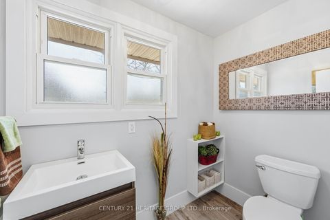 Photo 28 at 40 - 24 Purple Sageway, Hillcrest Village, Toronto