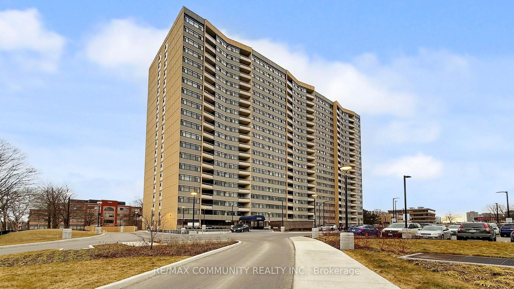 1210 - 2050 Bridletowne Circle, L'Amoreaux, Toronto 