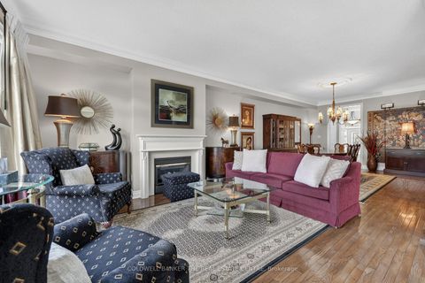 Photo 8 at 48 - 428 Terry Carter Crescent, College Manor, Newmarket