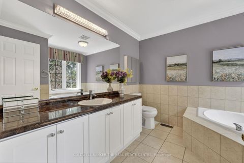 Photo 18 at 48 - 428 Terry Carter Crescent, College Manor, Newmarket