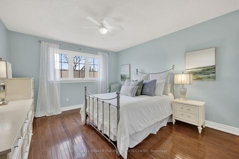 Photo 20 at 48 - 428 Terry Carter Crescent, College Manor, Newmarket