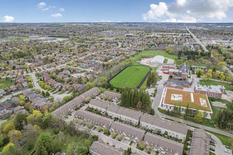 Photo 33 at 48 - 428 Terry Carter Crescent, College Manor, Newmarket