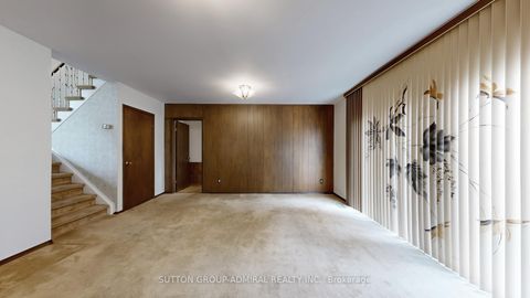Photo 21 at 5 Wedgeport Place, Willowdale East, Toronto