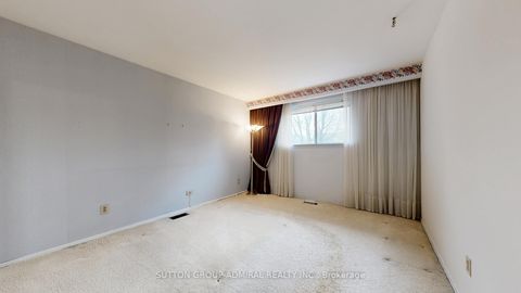 Photo 33 at 5 Wedgeport Place, Willowdale East, Toronto