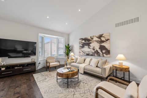 Photo 8 at 97 Toscana Road, Sonoma Heights, Vaughan