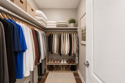 Photo 12 at 97 Toscana Road, Sonoma Heights, Vaughan