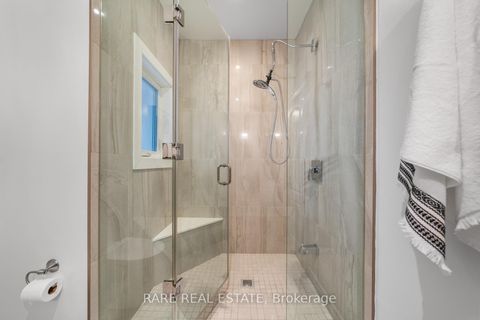 Photo 14 at 97 Toscana Road, Sonoma Heights, Vaughan