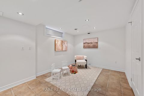 Photo 23 at 97 Toscana Road, Sonoma Heights, Vaughan