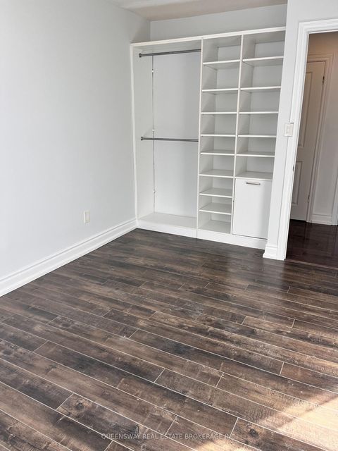 Photo 13 at 504 - 10 Edgecliff Golfway, Flemingdon Park, Toronto