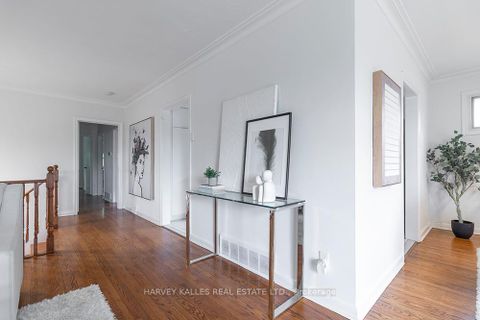 Photo 7 at 135 Combe Avenue, Bathurst Manor, Toronto