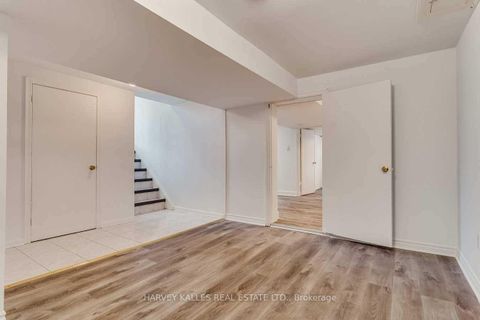 Photo 25 at 135 Combe Avenue, Bathurst Manor, Toronto