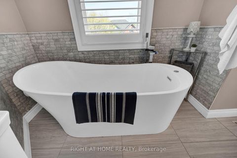 Photo 27 at 75 Auburn Lane, Courtice, Clarington