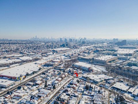 Photo 8 at 410 Maybank Avenue, Junction Area, Toronto