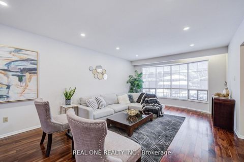 Photo 8 at 22 Kenmanor Boulevard, L'Amoreaux, Toronto