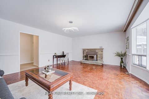 Photo 37 at 22 Kenmanor Boulevard, L'Amoreaux, Toronto