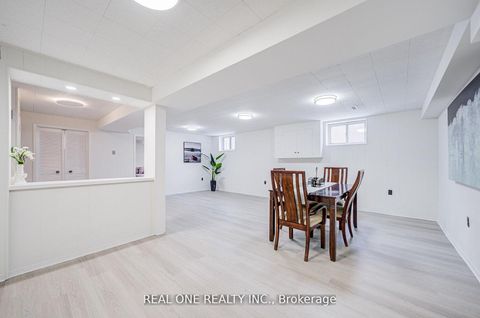 Photo 44 at 22 Kenmanor Boulevard, L'Amoreaux, Toronto